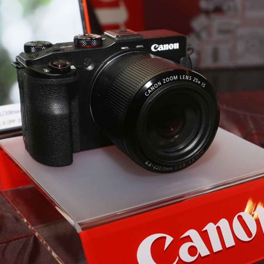 Canon PowerShot G3 X : Premium Ultra High Zoom Camera