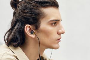 Realme U1 Fiery Gold dan Realme Earphone Akan Flash Sale di Shopee Besok !